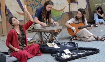 Straßenkünstler und Musiker in Istanbul