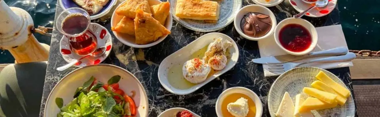 Best Places for Breakfast and Lunch in Istanbul