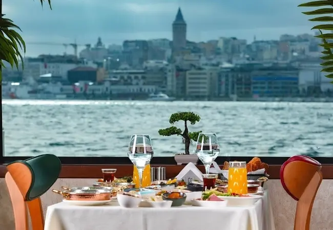 Bosphorus Cruise W Late Lunch