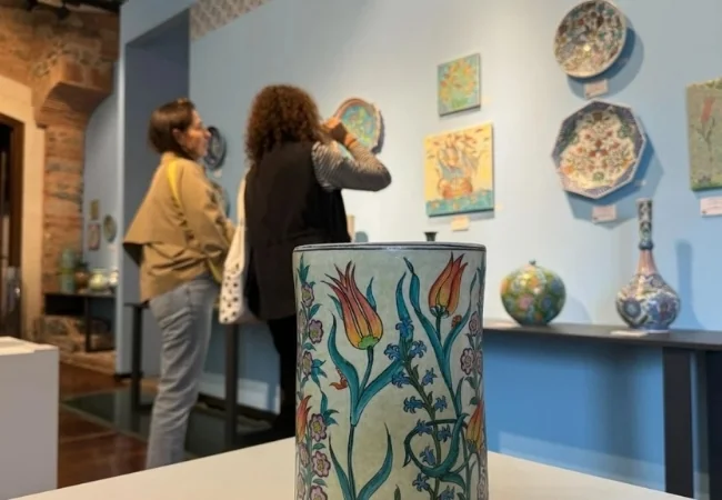 Dance Of Tulip With Tile Exhibition In Istanbul