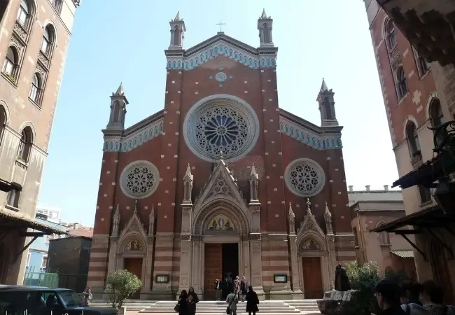 Istiklal Street And Taksim Square Audio Guide Tour