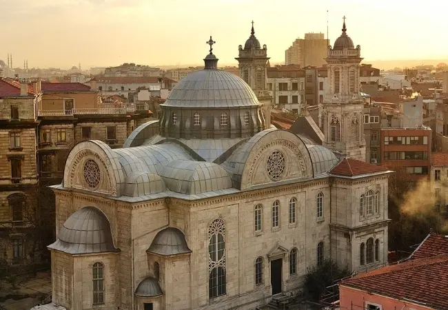 Istiklal Street And Taksim Square Audio Guide Tour