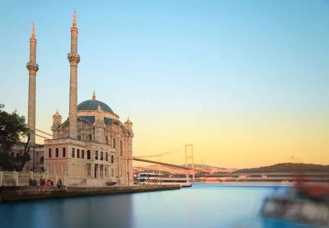 Ortakoy Mosque And District Audio Guide Tour