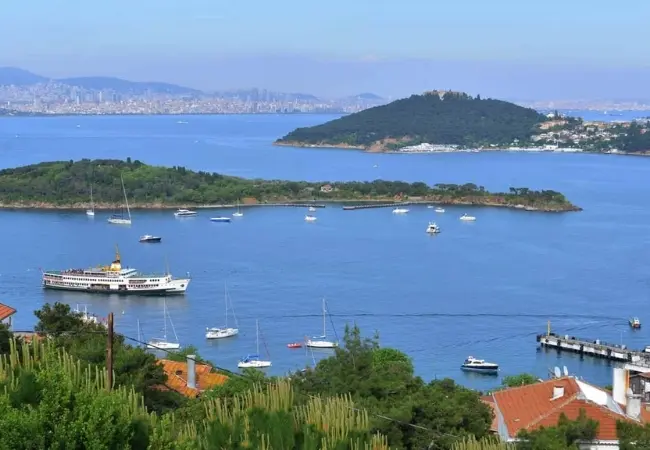 Princes Islands Boat Trip From Eminonu Port Roundtrip 