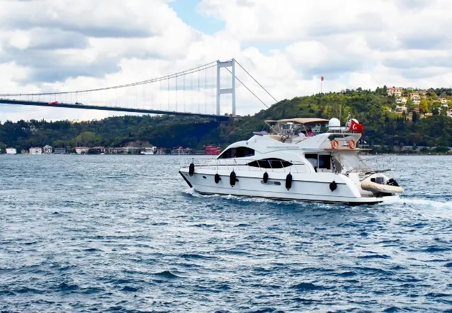 Private Bosphorus Yacht Tour 2 Hours 