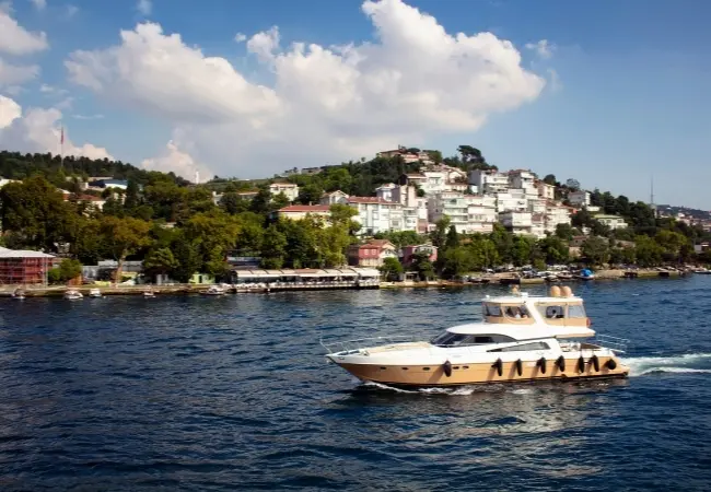 Private Bosphorus Yacht Tour 2 Hours 