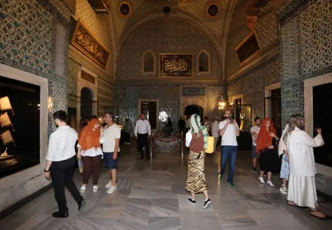 Topkapi Palace Guided Night Tour With Harem Entrance